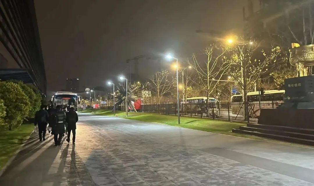 1674875279299075828.jpg 1674875279299075828.jpg